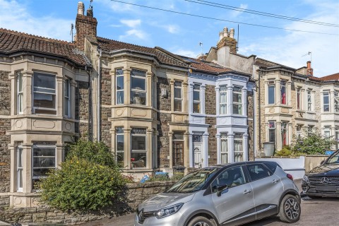 View Full Details for HOUSE FOR UPDATING - BS3