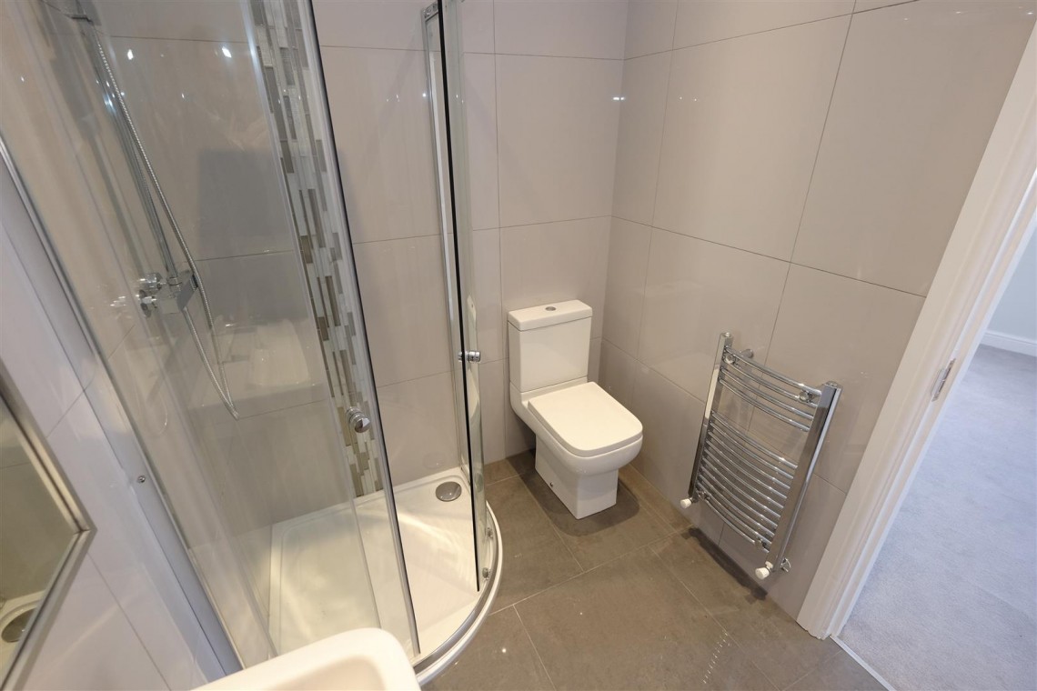 Images for RENOVATED 1 BED - REDUCED PRICE FOR AUCTION