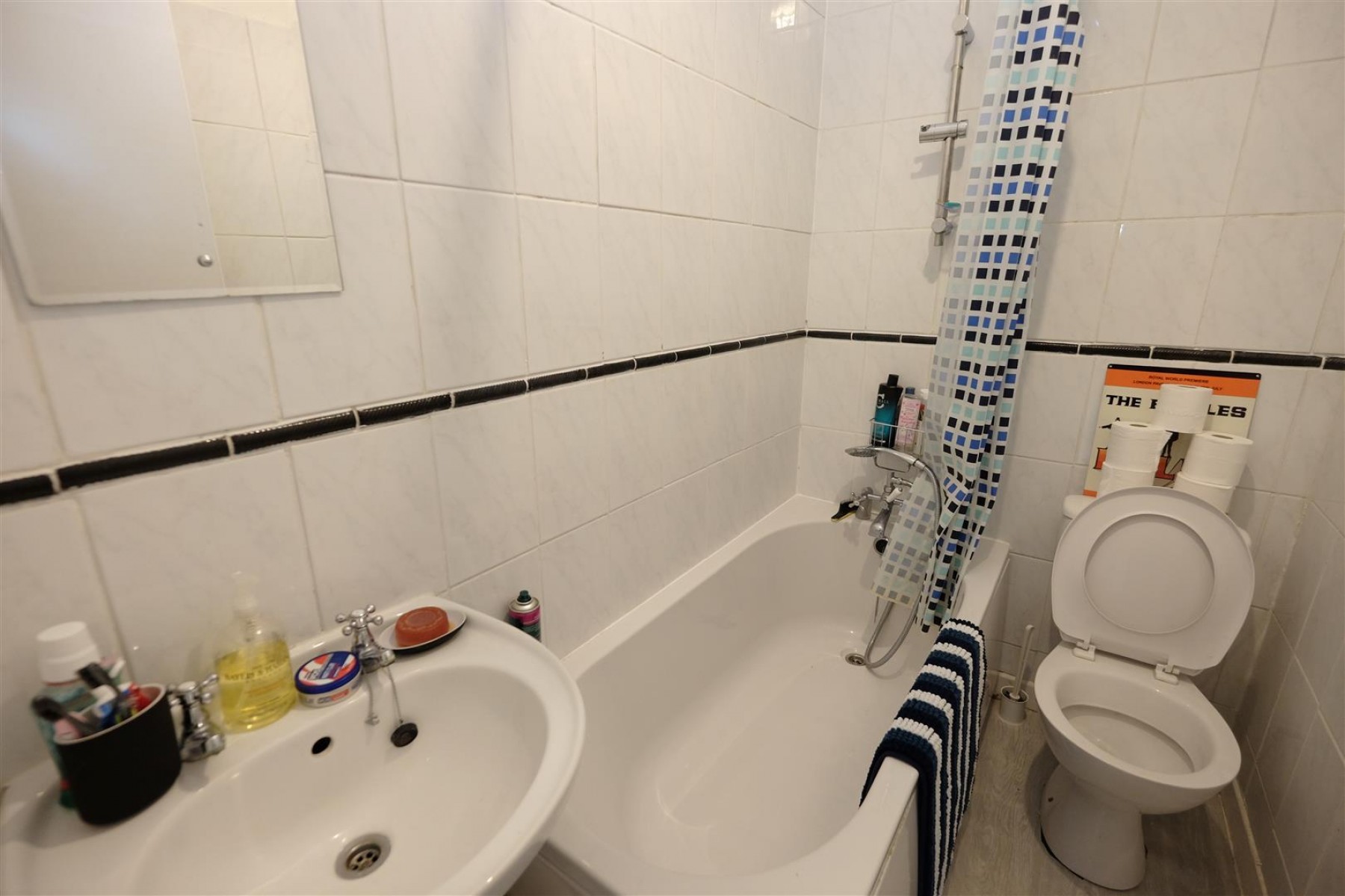 Images for INVESTMENT FLAT - WESTBURY PARK