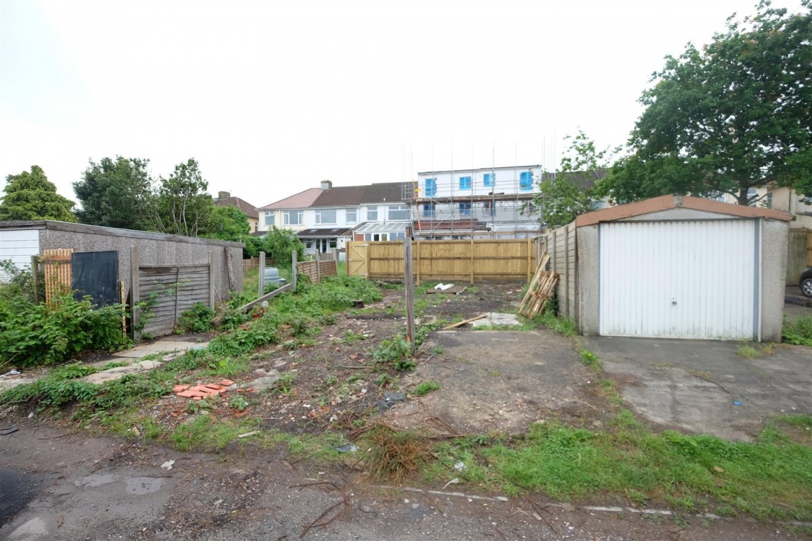 Images for FREEHOLD LAND - BS34