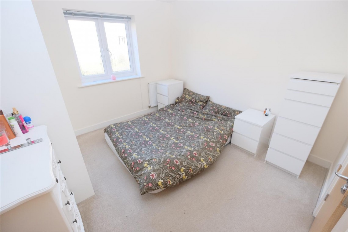 Images for 2 BED 2 BATH FLAT | LET | PATCHWAY