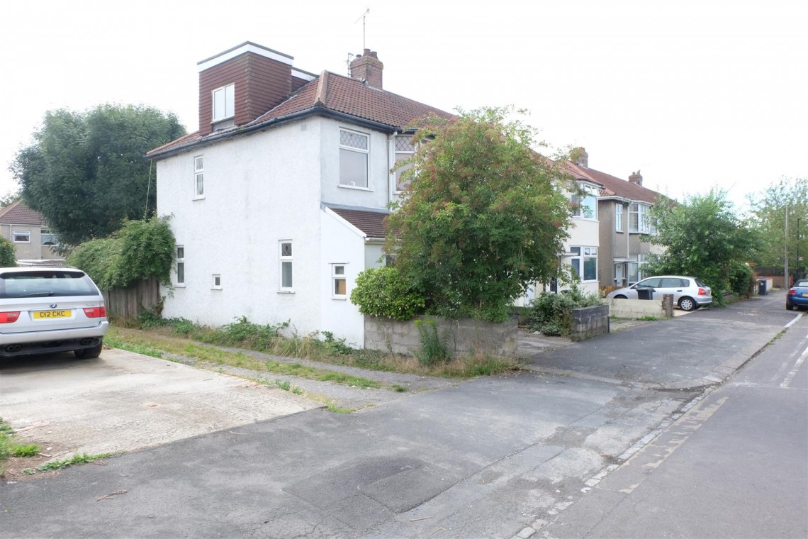 Images for Garage to rear 525 Southmead Road