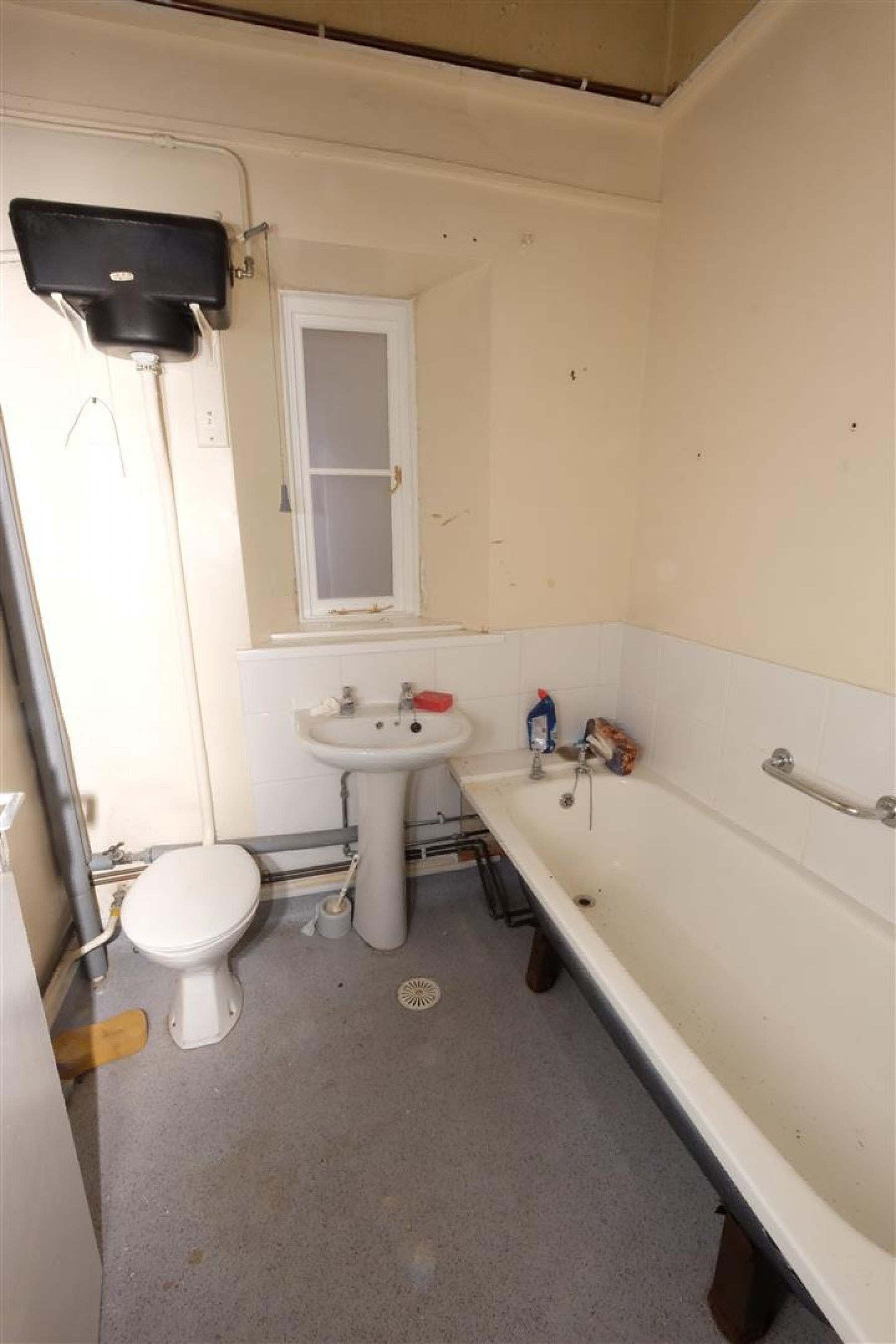 Images for Flat 2, ( Hall Floor ) 22 Apsley Road, Clifton, Bristol