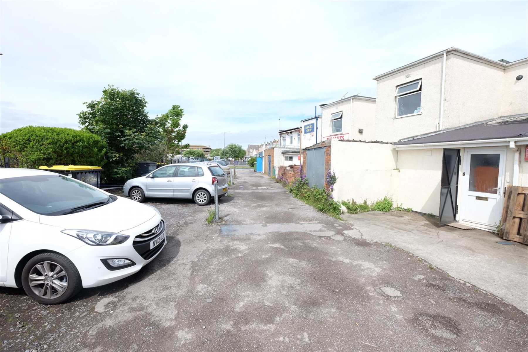8 The Mart Locking Road, Weston-Super-Mare, BS23 3DE