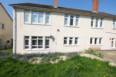 View Full Details for 2 Bed Flat @ Butterfield Close