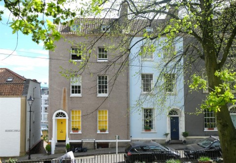 View Full Details for Garden Flat & Basement @ Queens Parade BS1