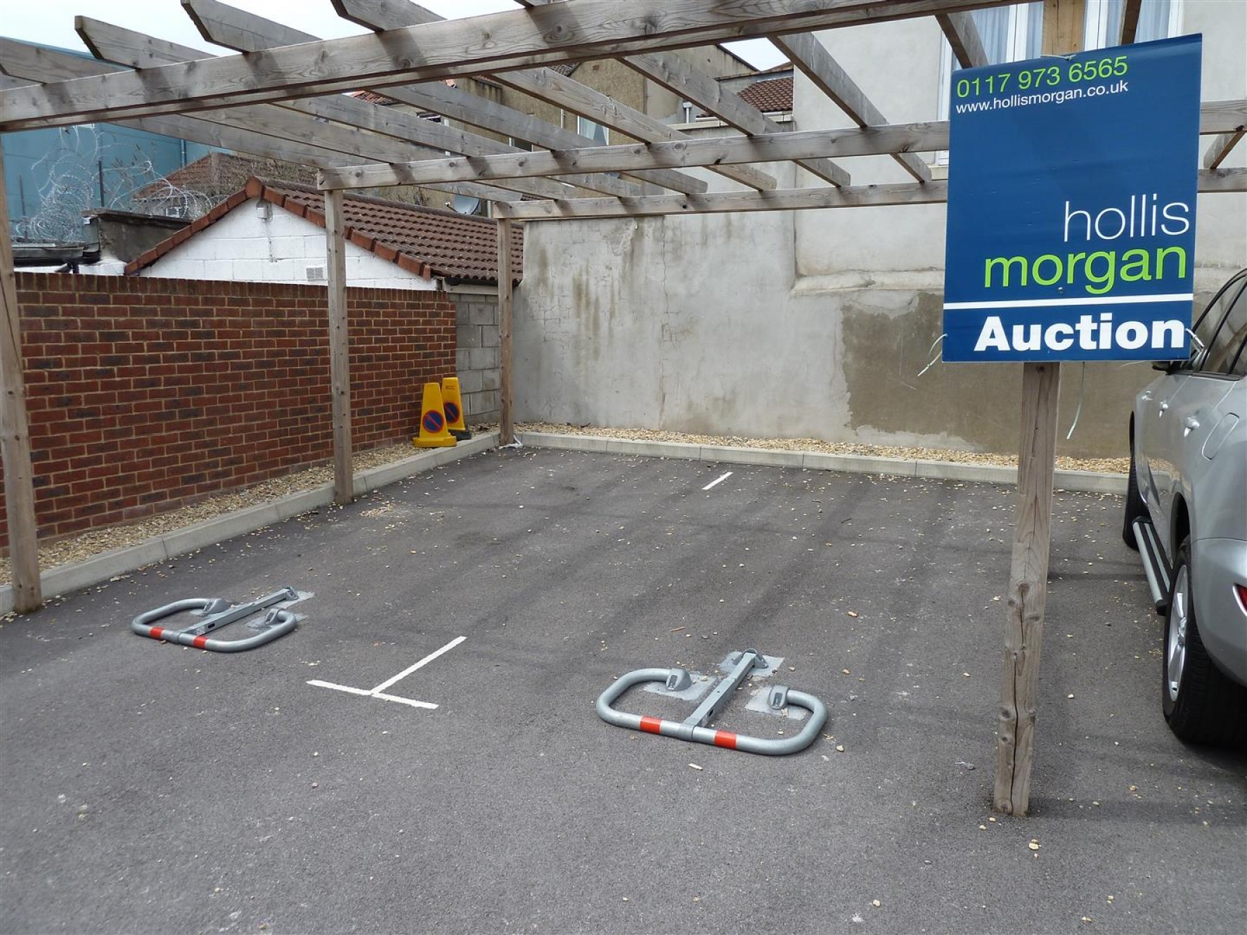 Images for 2 x SECURE PARKING SPACES - OLD MARKET