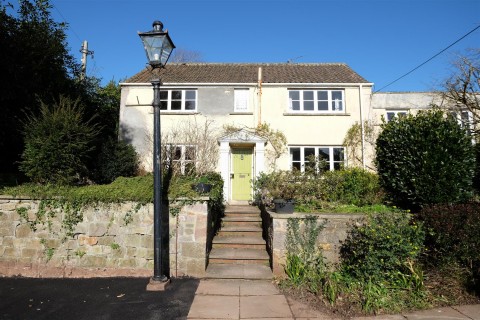 View Full Details for WRINGTON TOWNHOUSE - HUGE POTENTIAL