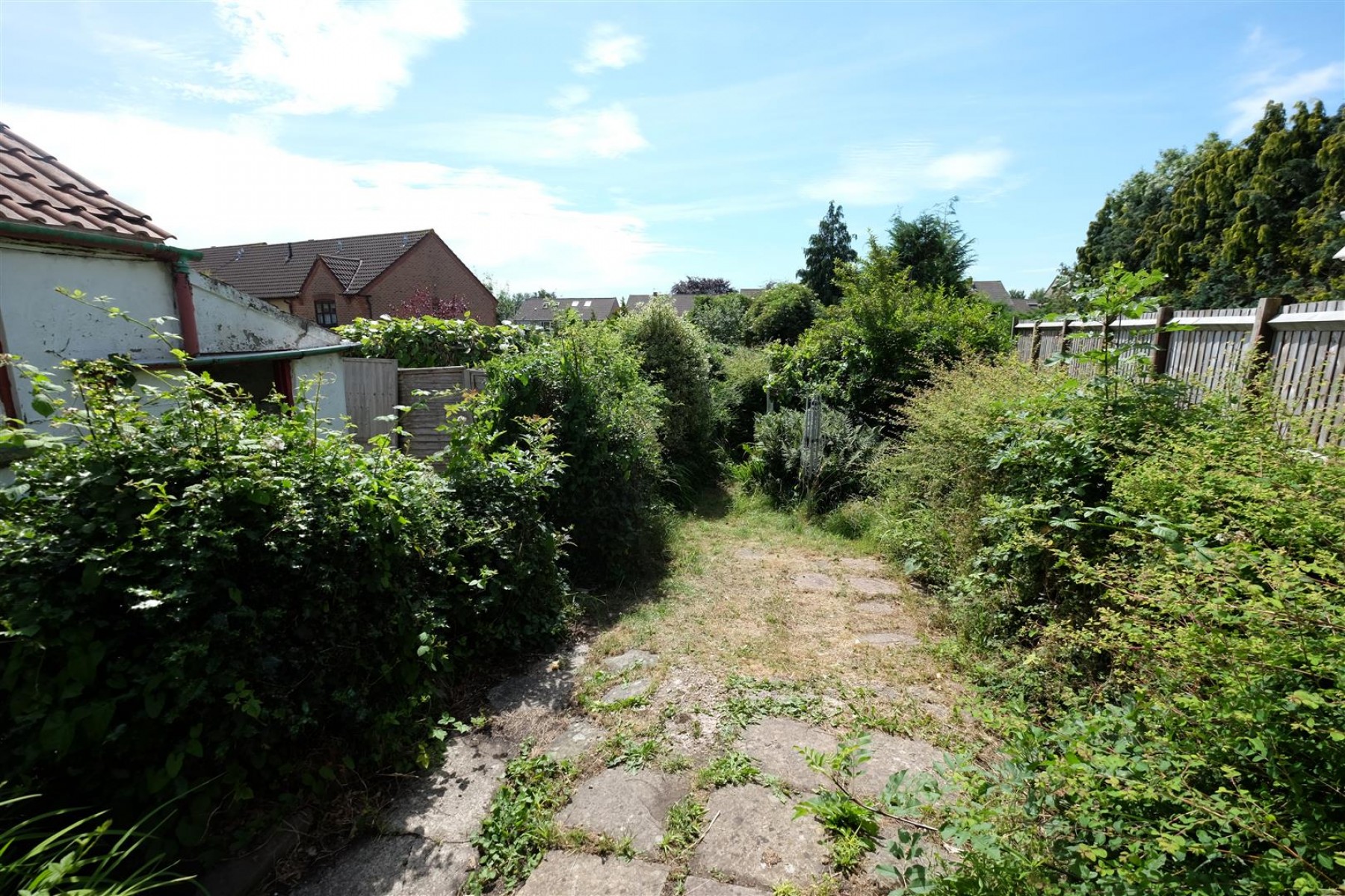 Images for COTTAGE FOR MODERNISATION - LARGE GARDEN