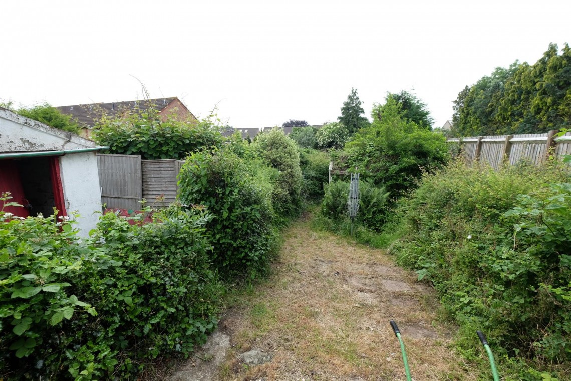 Images for COTTAGE FOR MODERNISATION - LARGE GARDEN