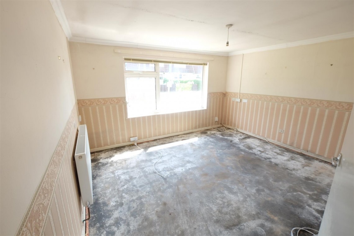 Images for BUNGALOW FOR UPDATING - PATCHWAY