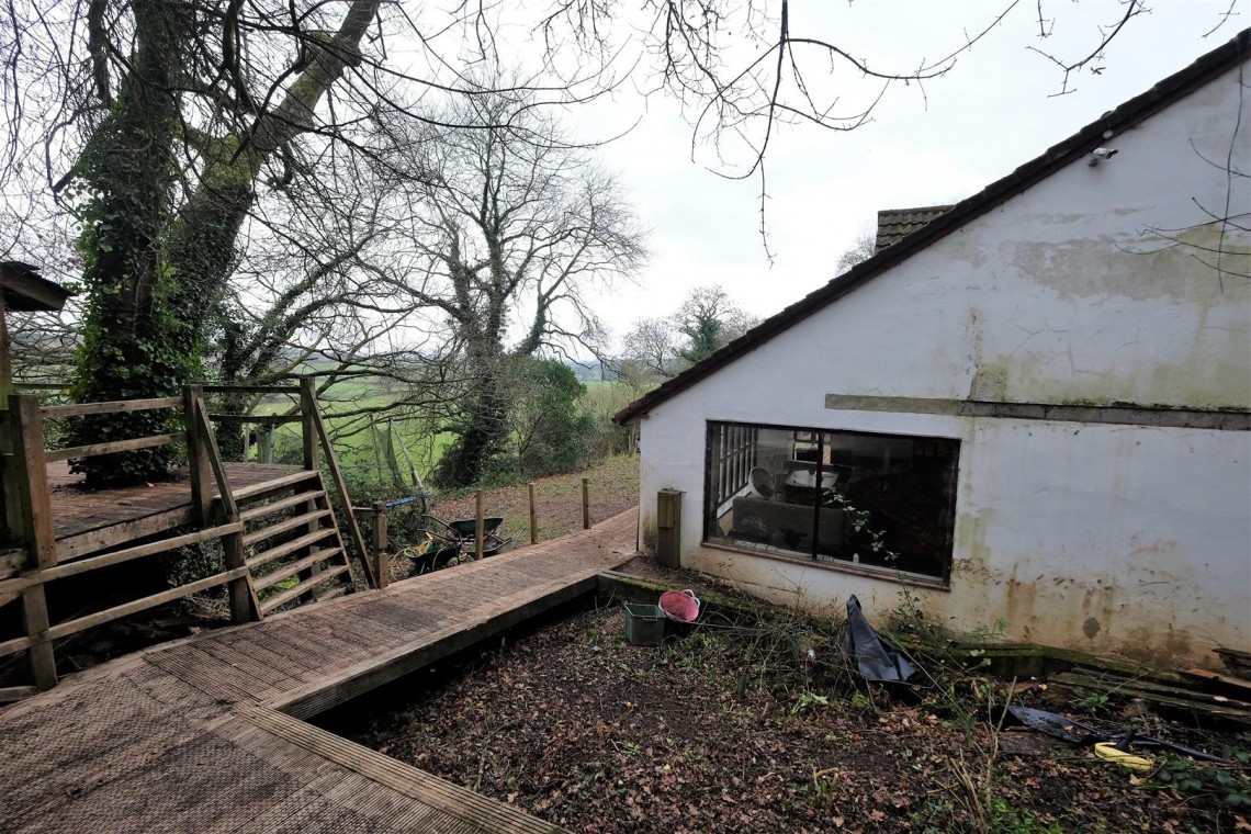 Images for WOODLAND RETREAT IN 3 ACRES - PENHOW