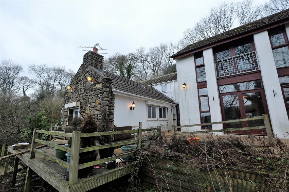 Images for WOODLAND RETREAT IN 3 ACRES - PENHOW