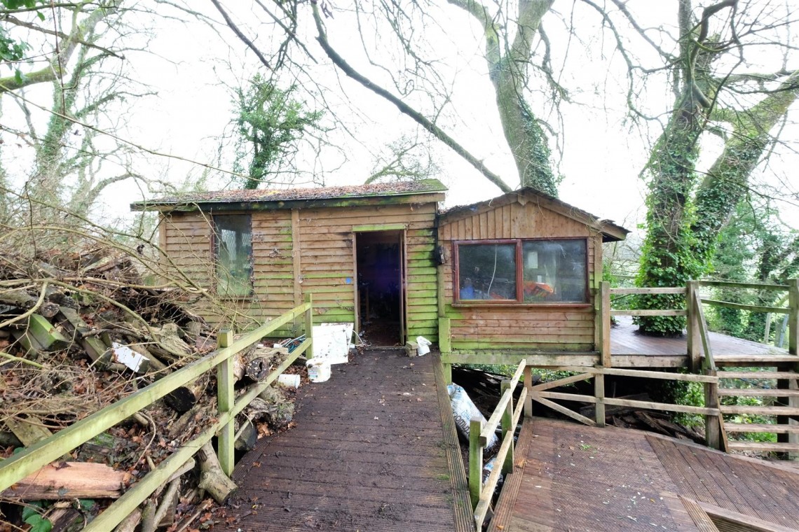 Images for WOODLAND RETREAT IN 3 ACRES - PENHOW