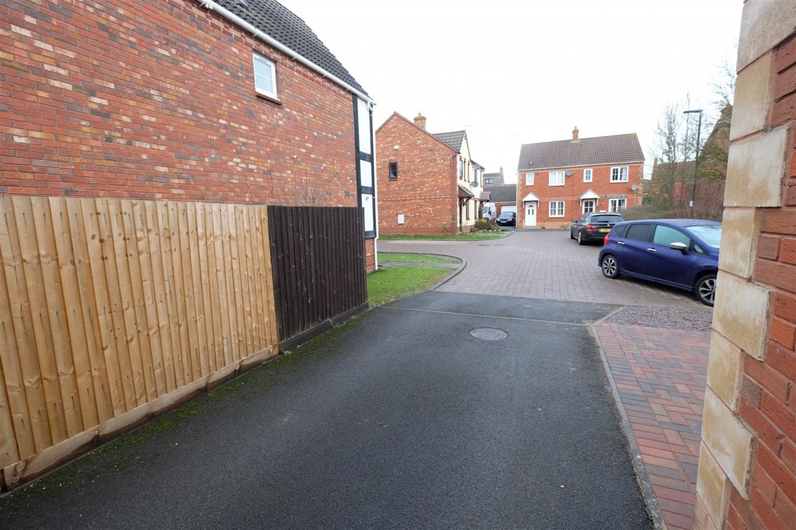 Images for DETACHED DOUBLE GARAGE - TEWKESBURY