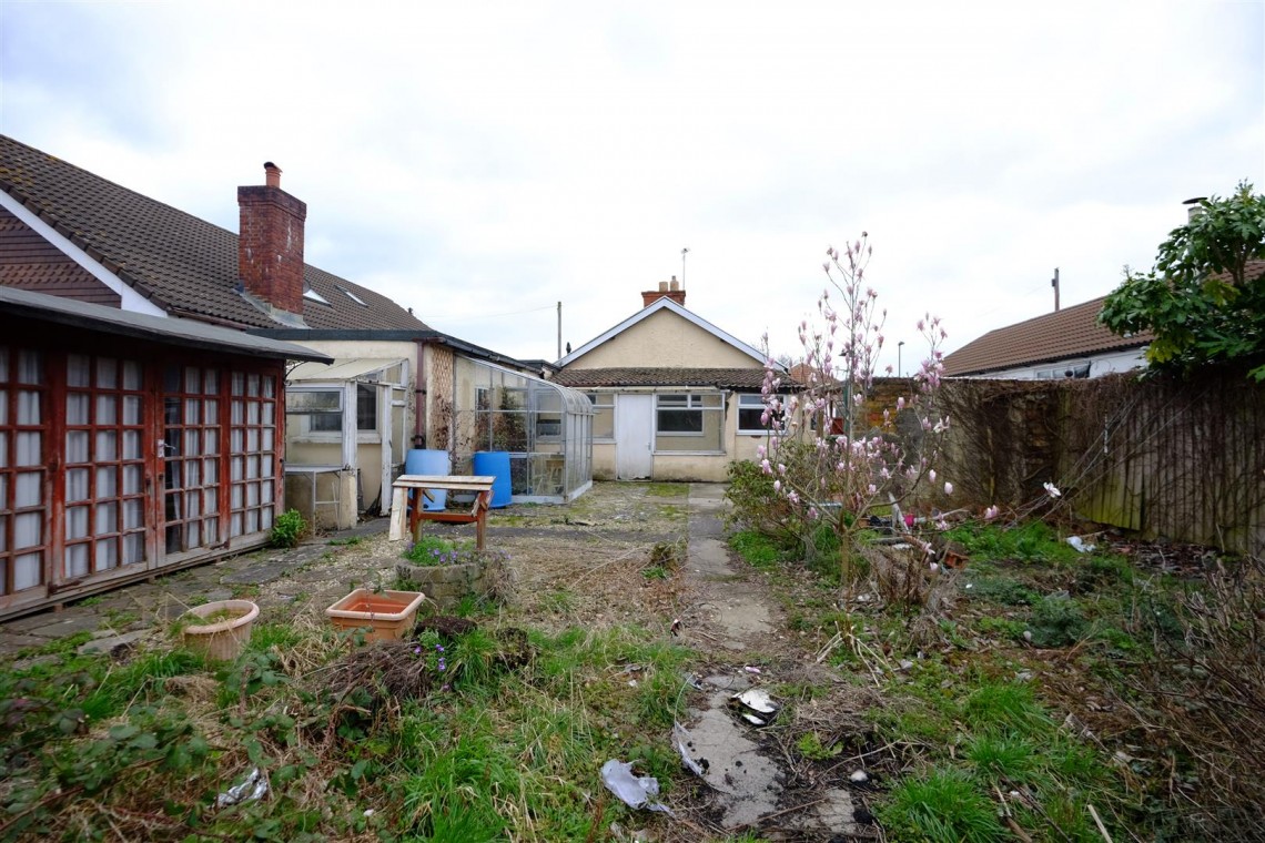 Images for DETACHED BUNGALOW FOR MODERNISATION