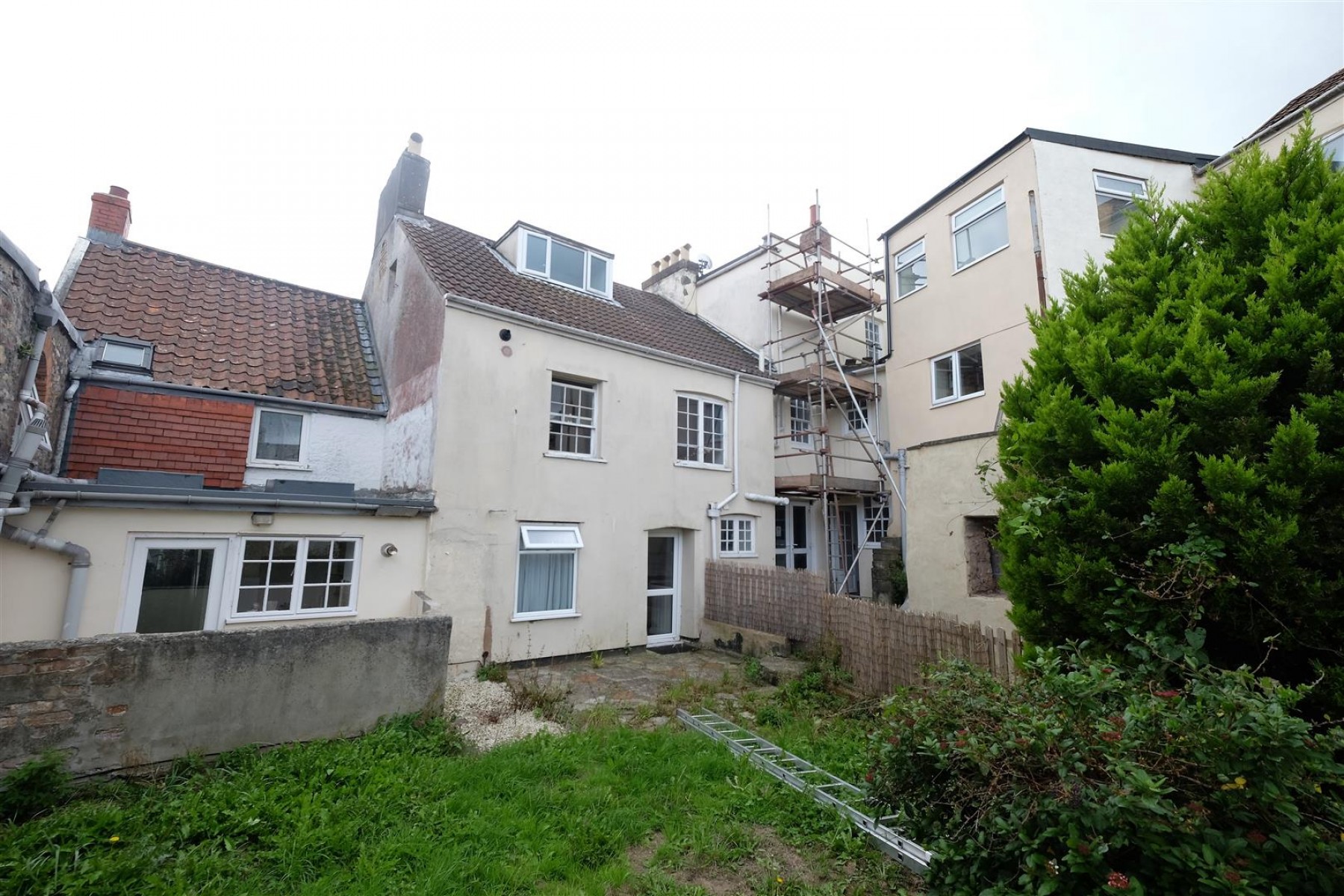 Images for HOUSE FOR UPDATING / 2 FLATS