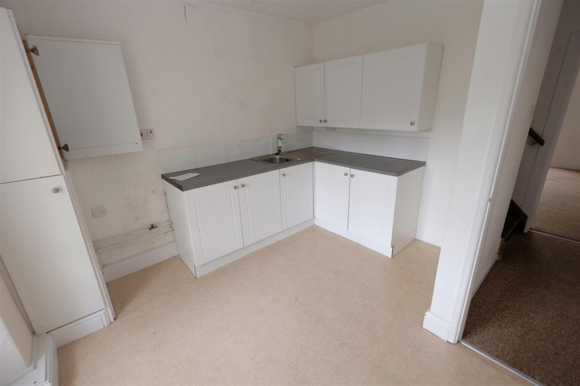 Images for HOUSE FOR UPDATING / 2 FLATS