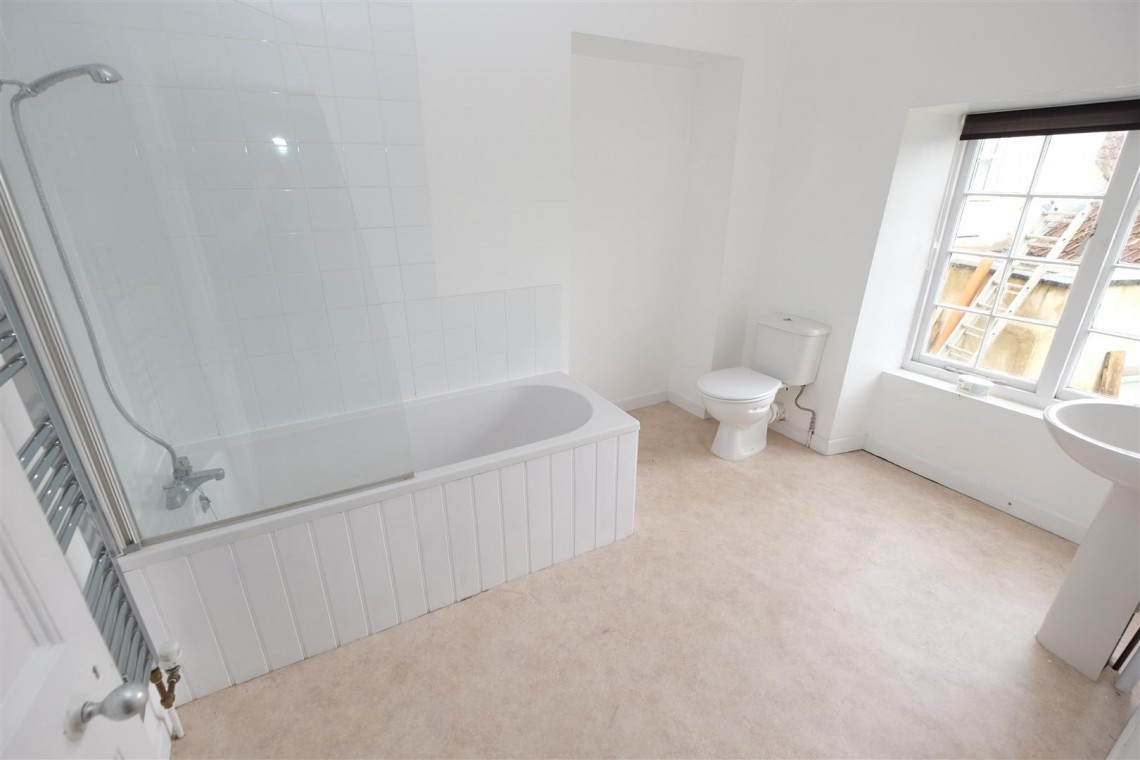 Images for HOUSE FOR UPDATING / 2 FLATS