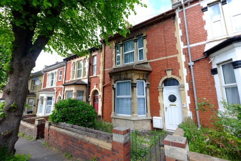 View Full Details for TERRACED HOUSE FOR UPDATING