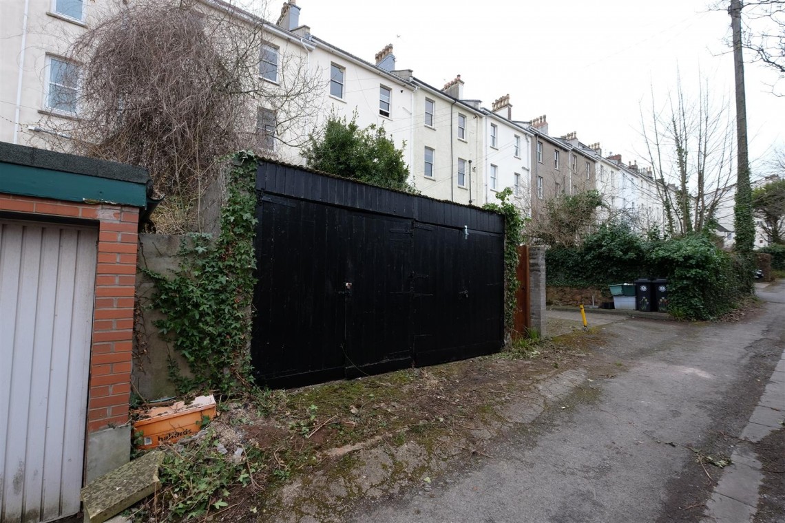 Images for SINGLE GARAGE ON PRIVATE LANE - CLIFTON