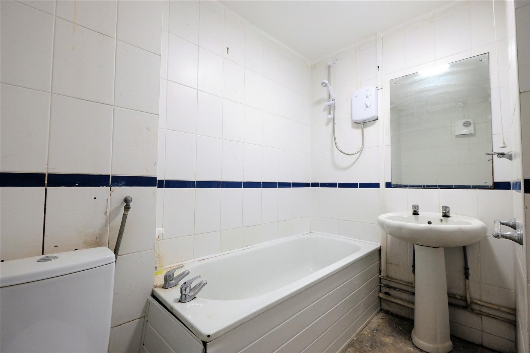 Images for RENOVATED FLAT CLOSE TO HOSPITAL