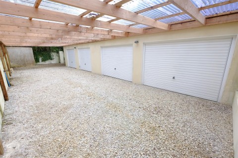 View Full Details for GARAGE BLOCK / WORKSHOP - NEAR BATH