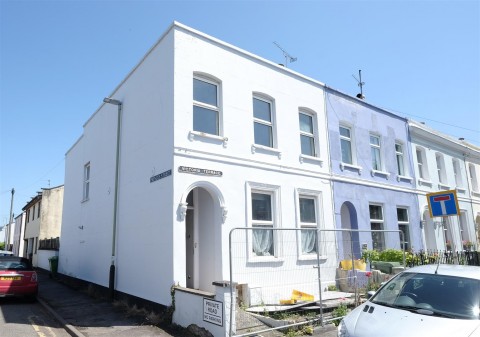 View Full Details for HOUSE FOR RENOVATION - CHELTENHAM