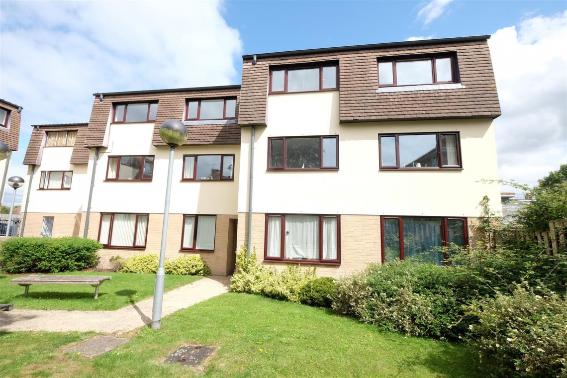 Images for PURPOSE BUILT FLAT - REDUCED PRICE FOR AUCTION