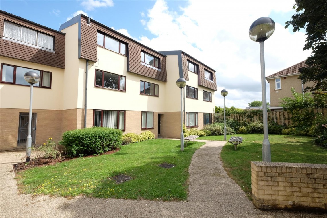 Images for PURPOSE BUILT FLAT - REDUCED PRICE FOR AUCTION