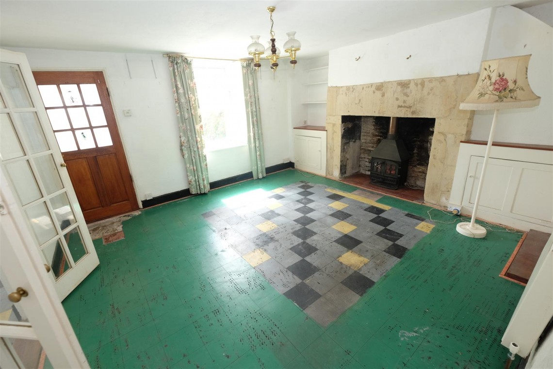 Images for COTSWOLD COTTAGE - REQUIRES UPDATING