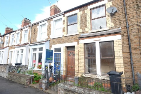 View Full Details for HOUSE FOR UPDATING - ROATH