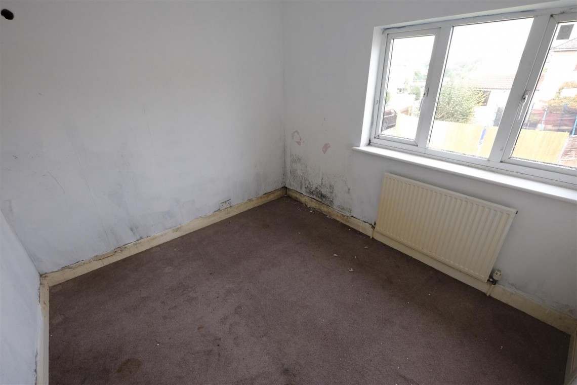 Images for HOUSE WITH POTENTIAL - DURSLEY