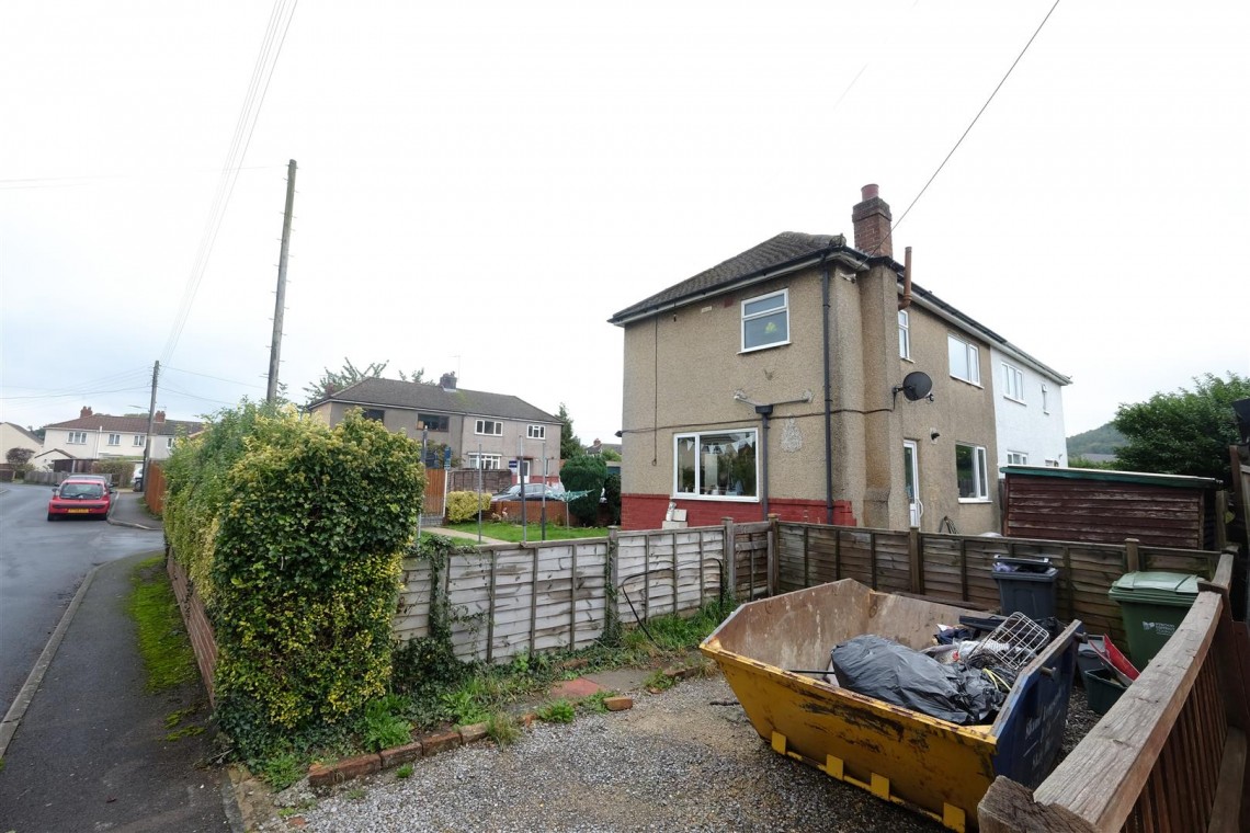 Images for HOUSE WITH POTENTIAL - DURSLEY