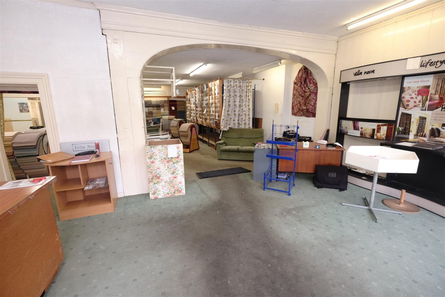 Images for VACANT RETAIL UNIT - CLEVEDON