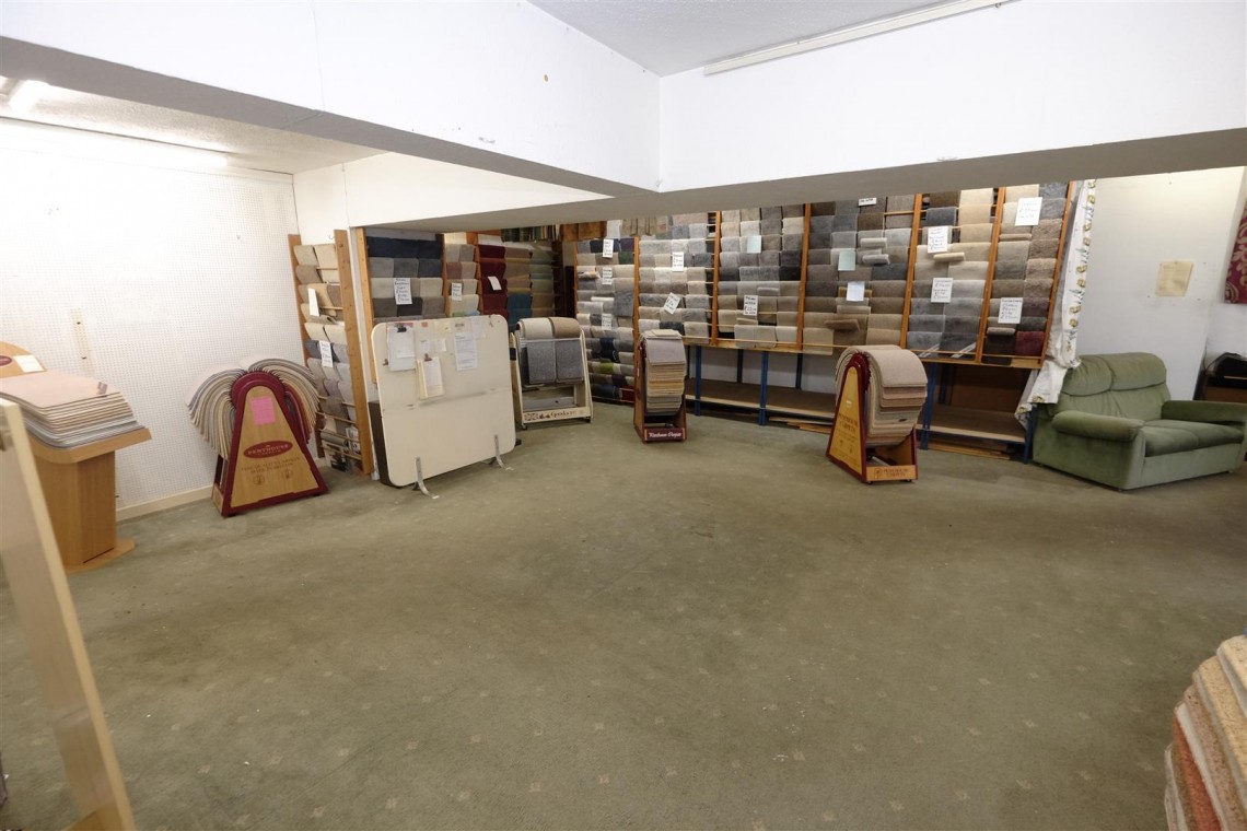 Images for VACANT RETAIL UNIT - CLEVEDON