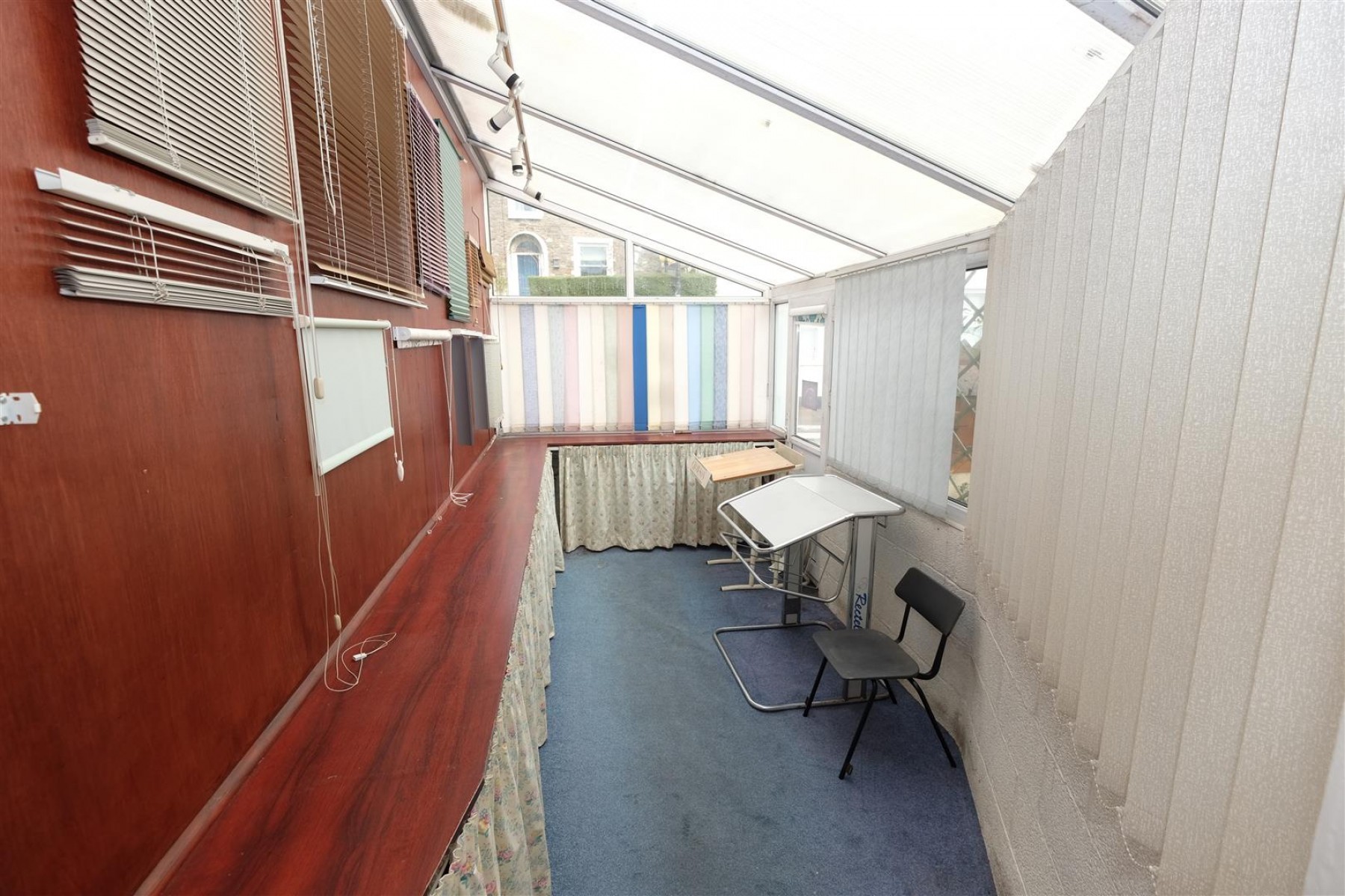 Images for VACANT RETAIL UNIT - CLEVEDON