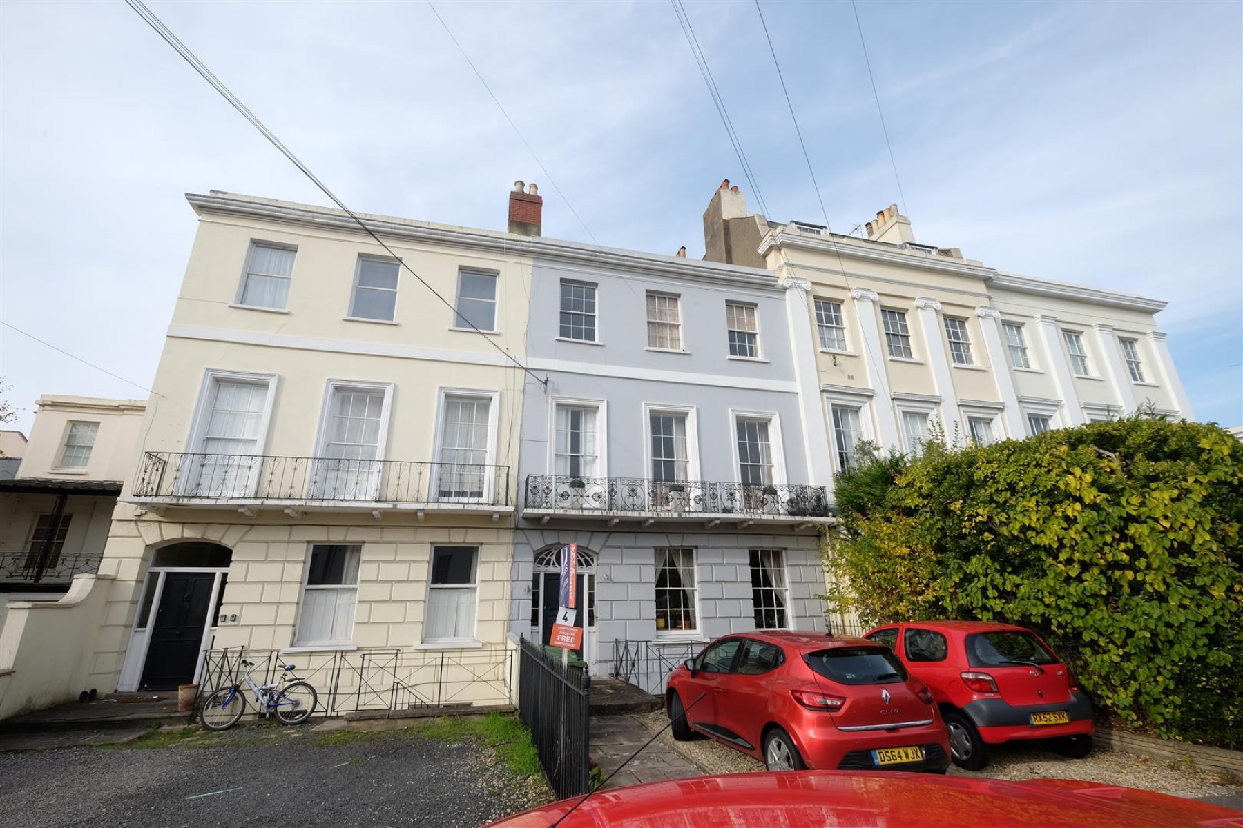 Images for CHELTENHAM FLAT - REDUCED PRICE FOR AUCTION