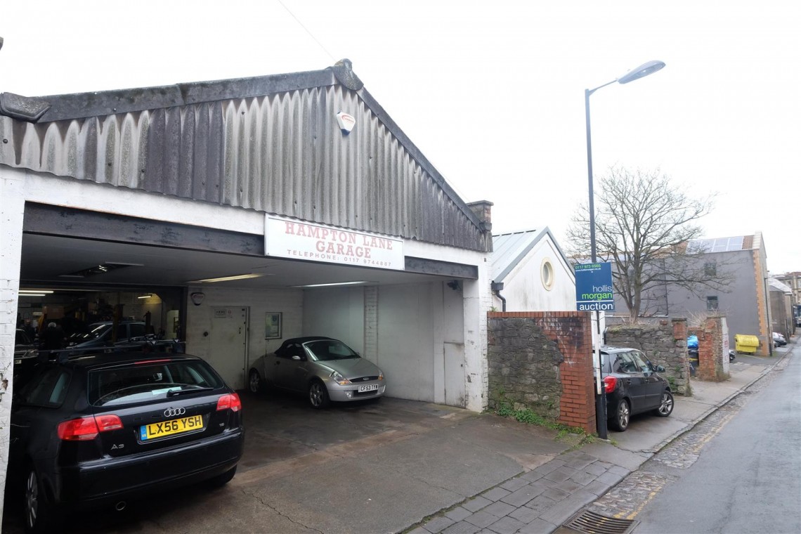 Images for CAR GARAGE - WHITELADIES ROAD