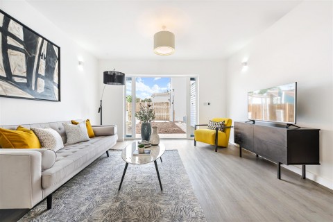 View Full Details for Victoria Mews, Victoria Park