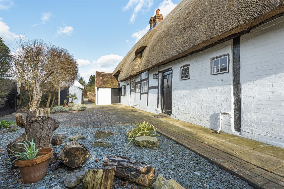 Images for PERIOD COTTAGE - REDUCED PRICE FOR AUCTION