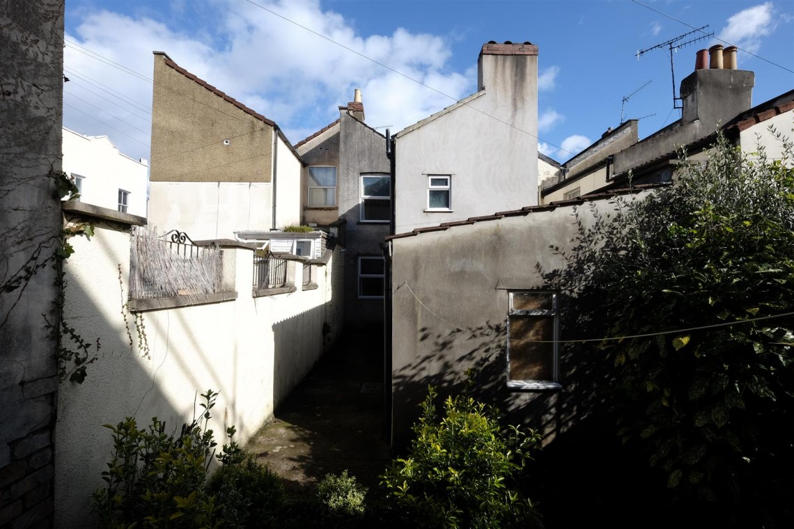 Images for HOUSE / FLATS FOR UPDATING - SOUTHVILLE