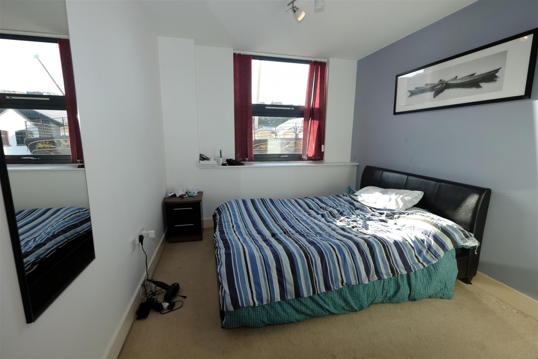 Images for HARBOURSIDE FLAT - REDUCED PRICE FOR AUCTION