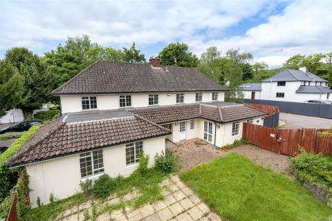 View Full Details for DETACHED WITH POTENTIAL - FLAX BOURTON