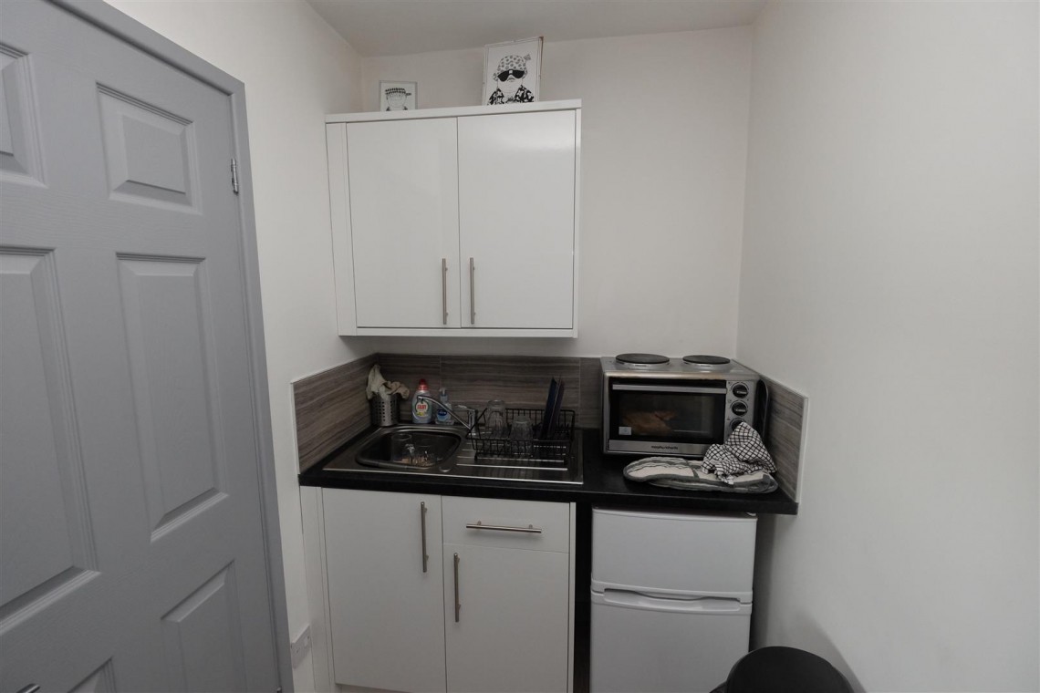 Images for HMO - £41K PA - KINGSWOOD