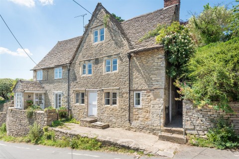 View Full Details for COTSWOLD  HOME WITH PLANNING TO IMPROVE
