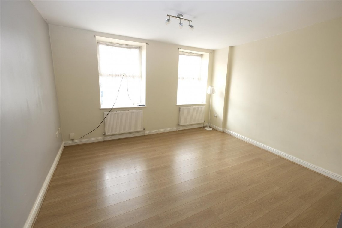 Images for FLAT - INVESTMENT / HOME - KINGSWOOD