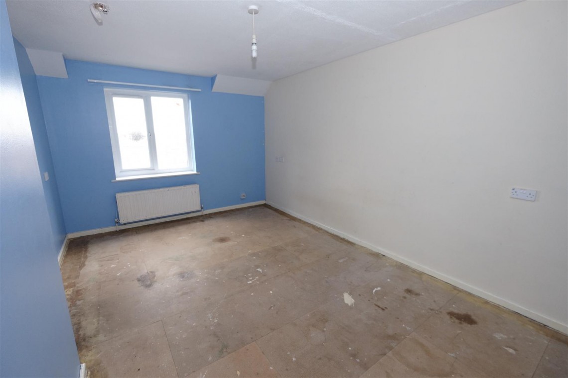 Images for TOP FLOOR FLAT - FROME