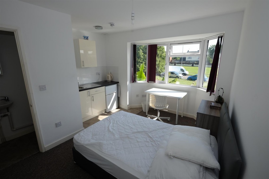 Images for 6 BED HMO £40.8K PA - BS16