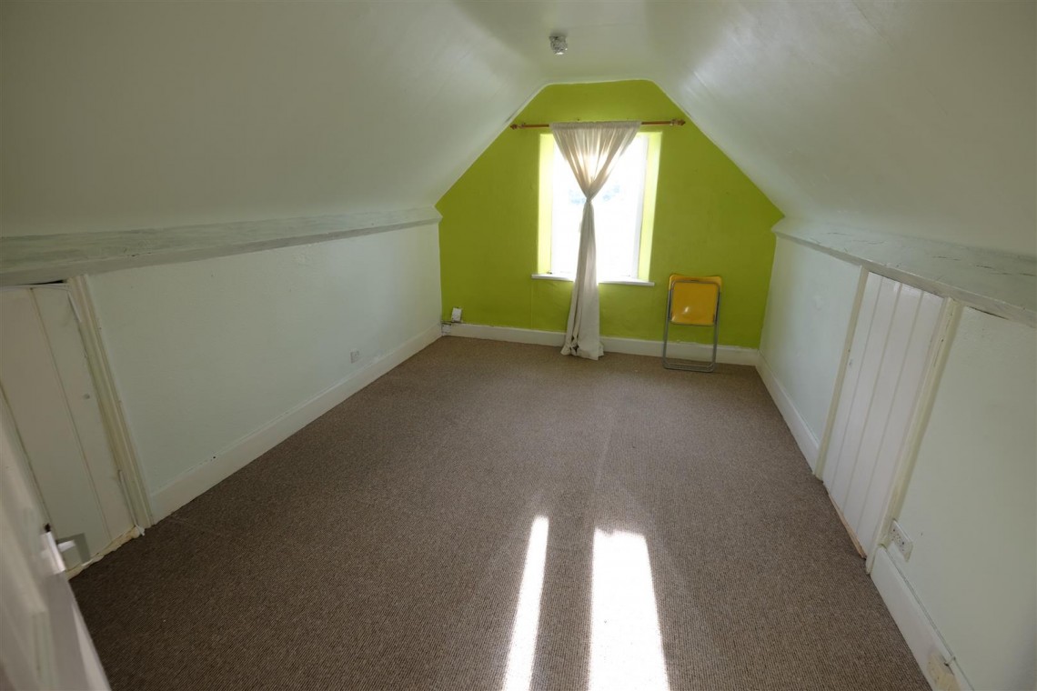 Images for 5 FLATS / FAMILY HOME - WESTBURY PARK